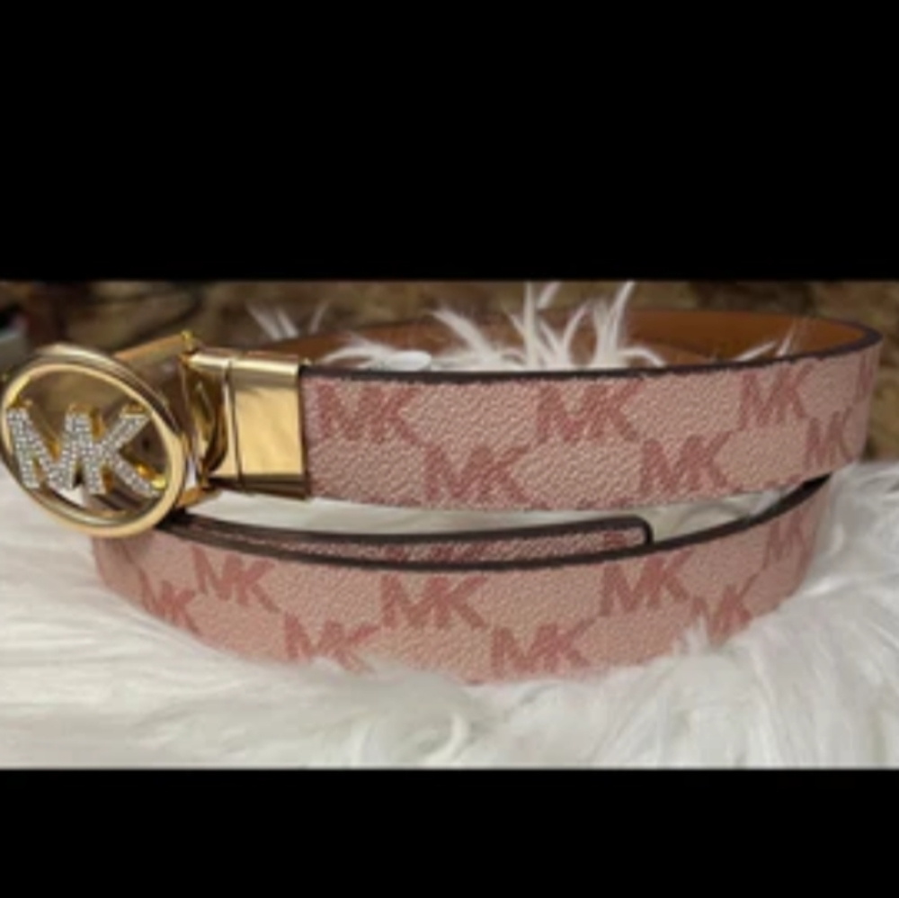 *Michael kors ladies leather reversible monogram belt each - Picture 3 of 8